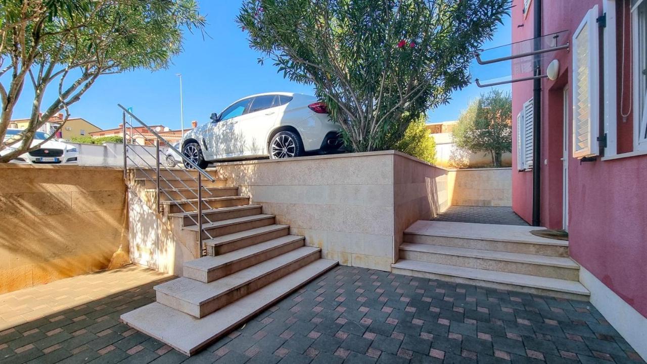 Lea Apartment Novigrad  Bagian luar foto